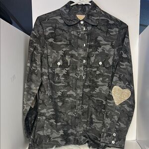 BELL By Alicia Bell Button Up Shirt Camo Heart Elbow Patch Military Fitted Sz 8